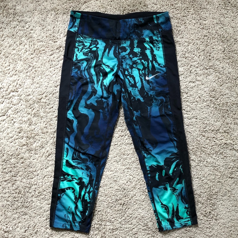 Nike Dri-Fit Training Crops